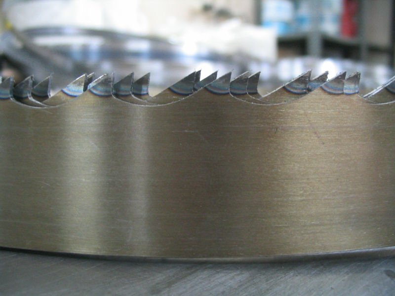 Portable sawmill blades